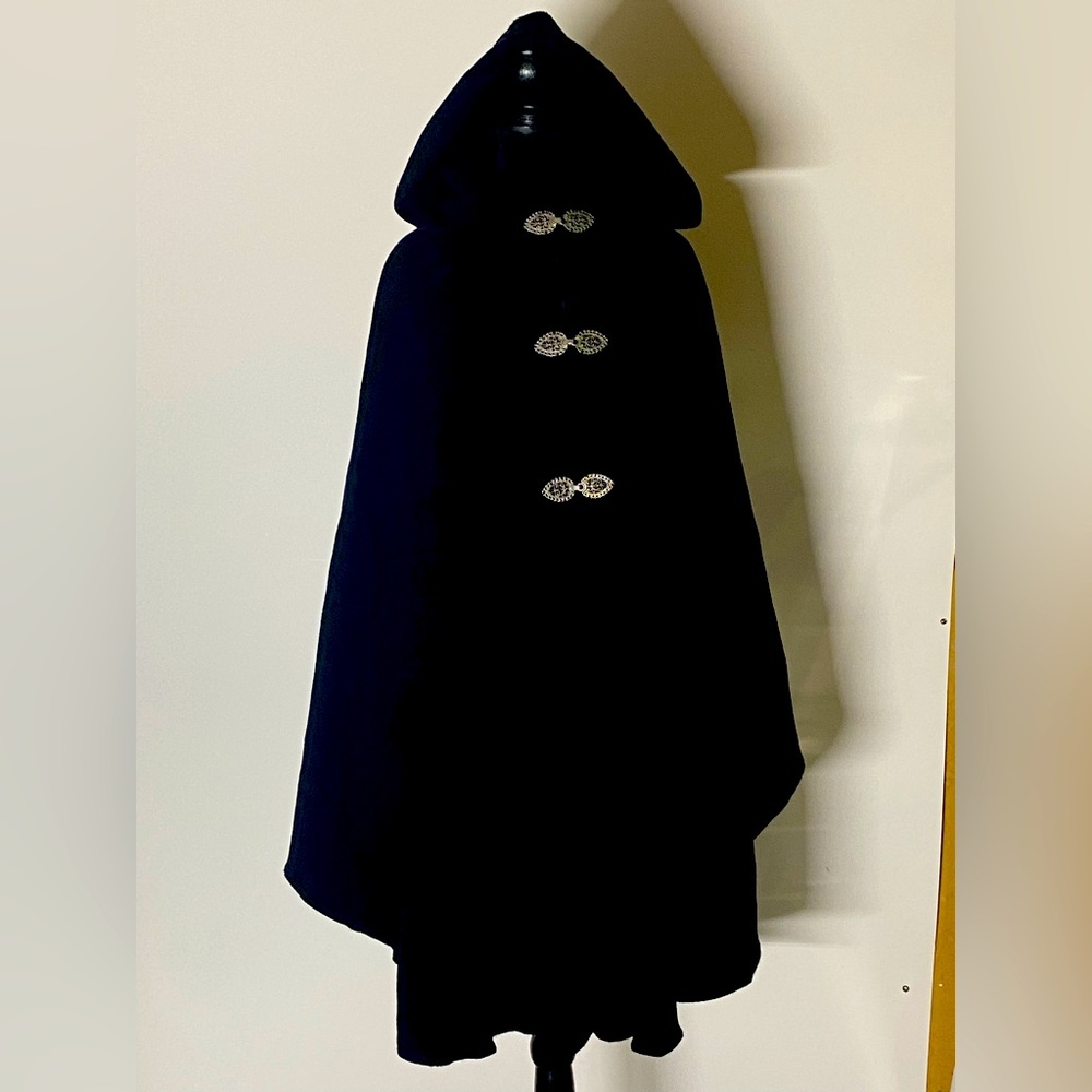 long black cape coat LARGE